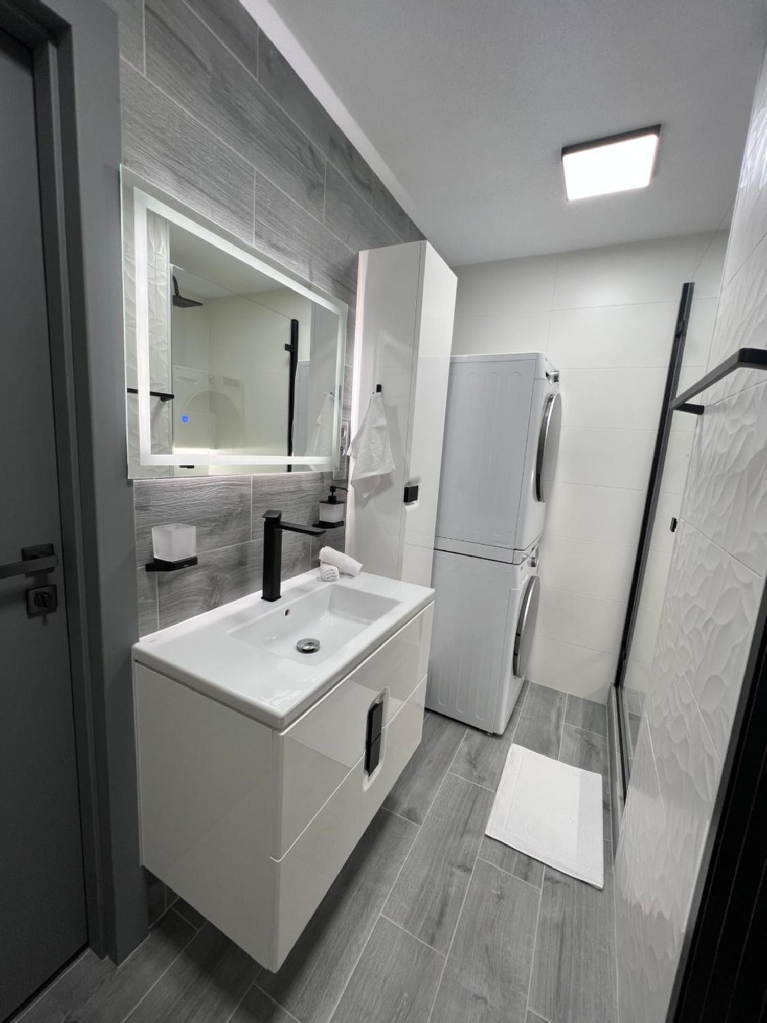 Apartman Piccoladuo V Banskej Bystrici Banská Bystrica Esterno foto